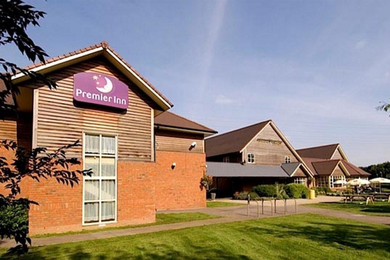 Premier Inn Tewkesbury Ngoại thất bức ảnh